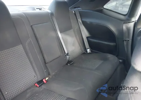 2015 Dodge Challenger Sxt z USA, uszkodzony, nr VIN 2C3CDZAG4FH724445